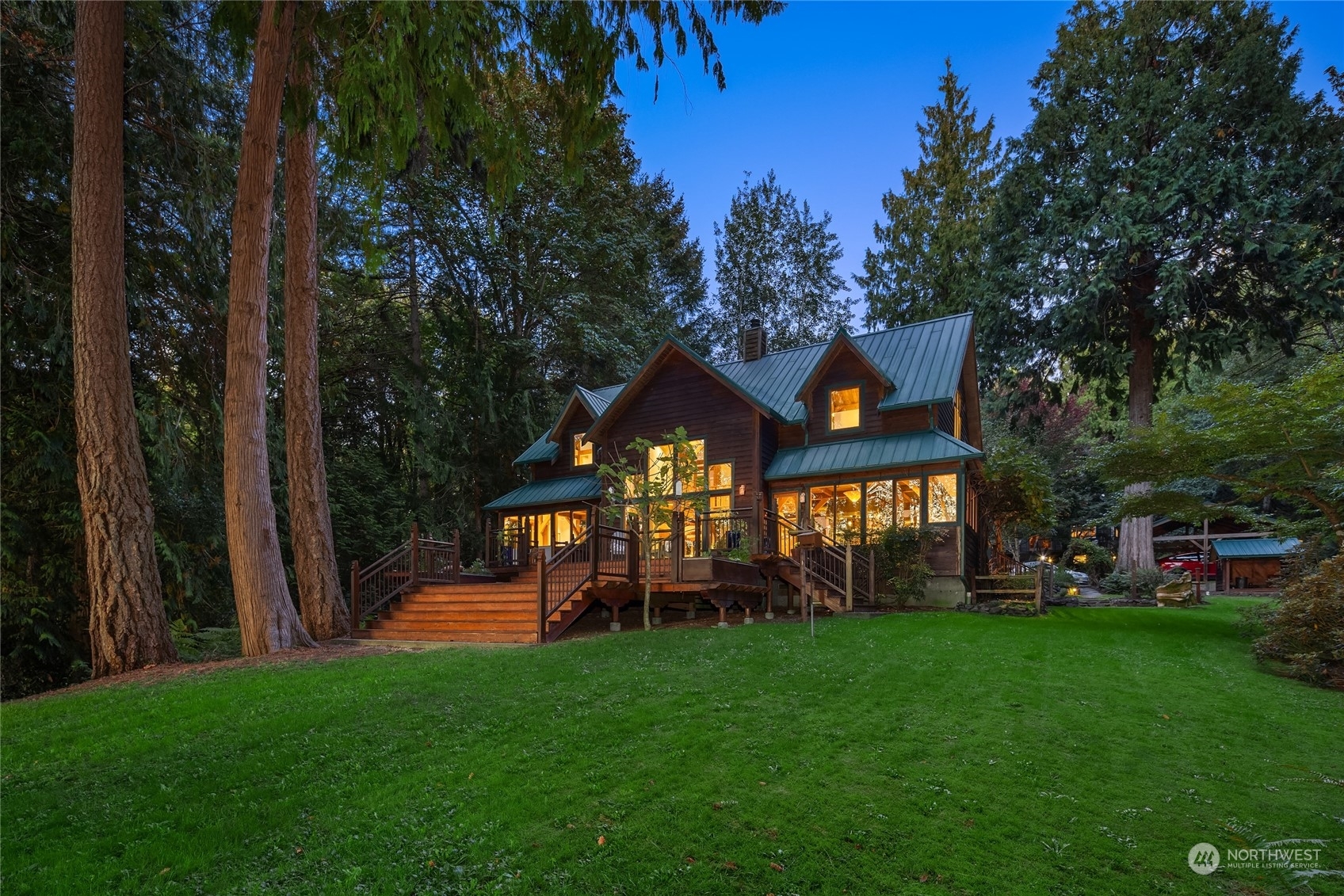 Property Photo:  6027 NE Baker Hill Road  WA 98110 