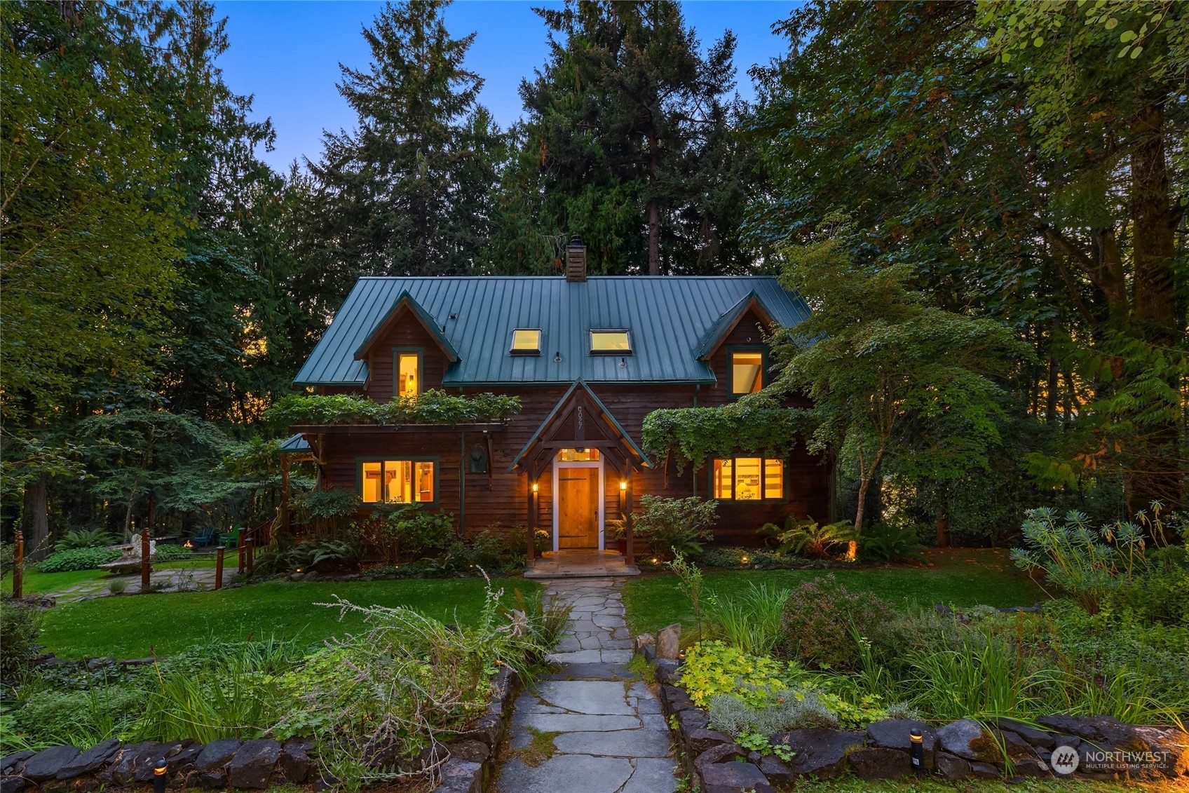 Property Photo:  6027 NE Baker Hill Road  WA 98110 