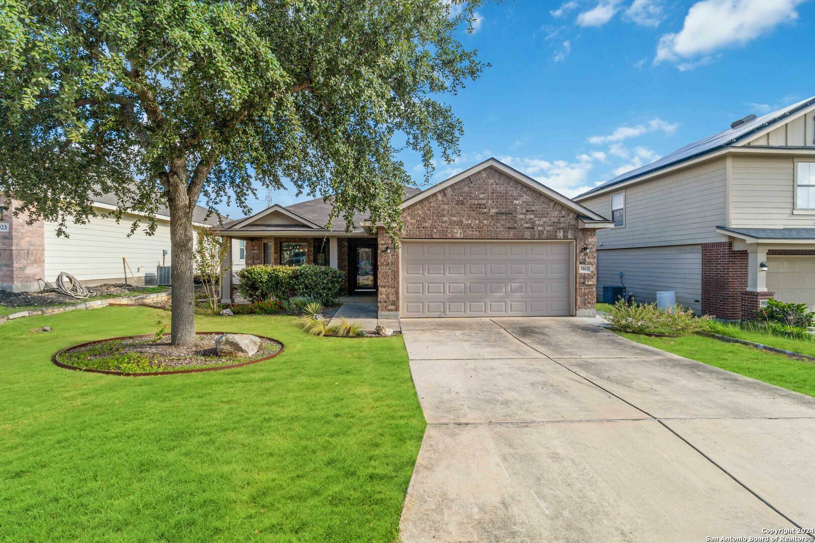 Property Photo:  7927 Hatchmere Ct  TX 78109 