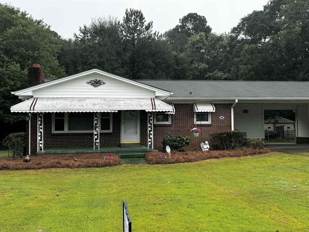 Property Photo:  201 Park Drive  SC 29353 