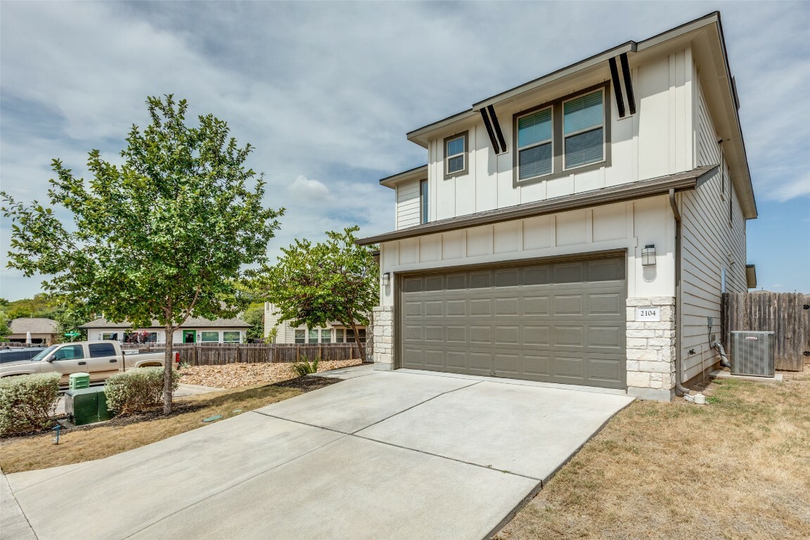Property Photo: 2104 Crimson Rosella Trail 106 TX 78728