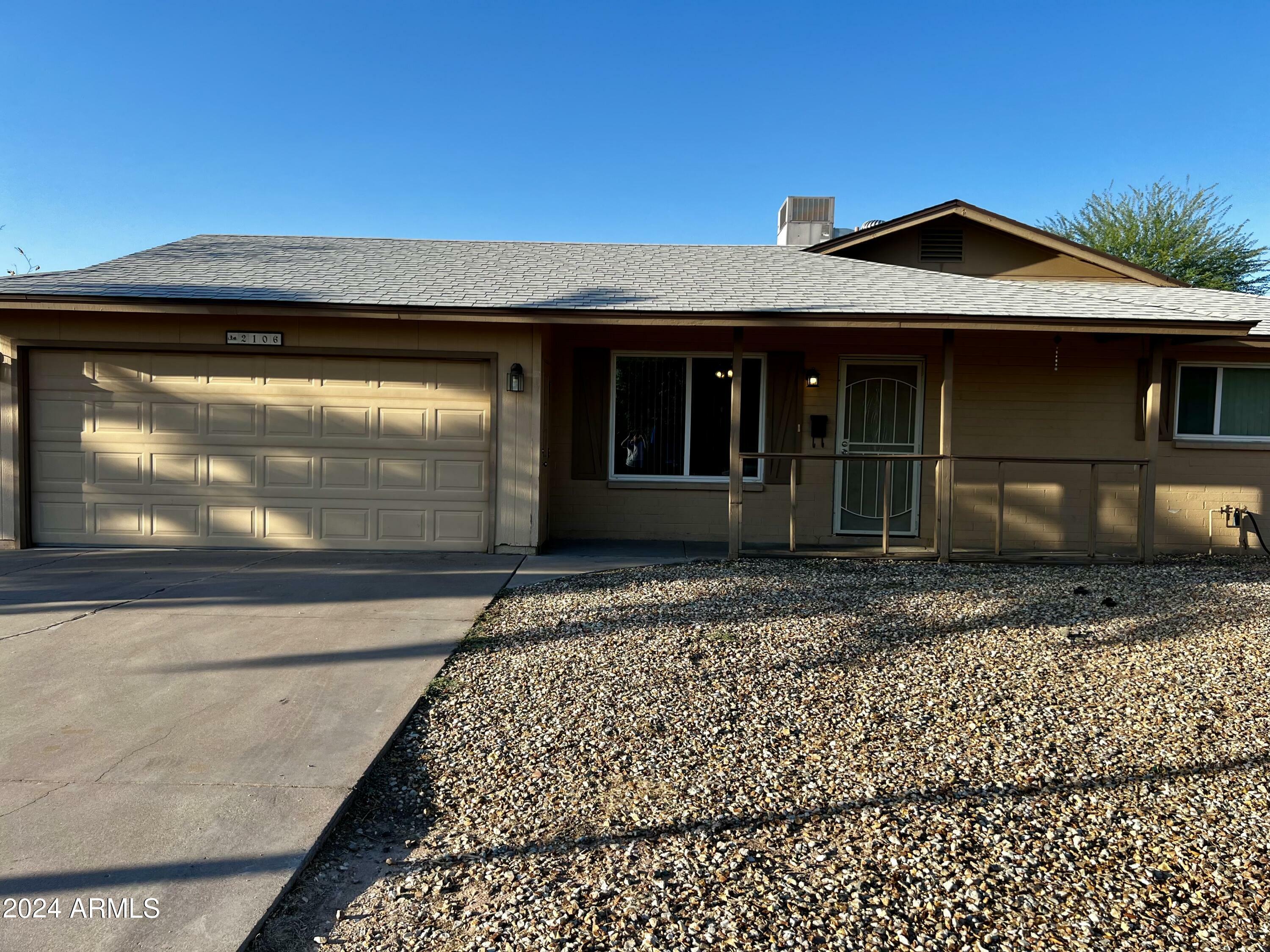 Property Photo:  2106 E Greenway Drive  AZ 85282 