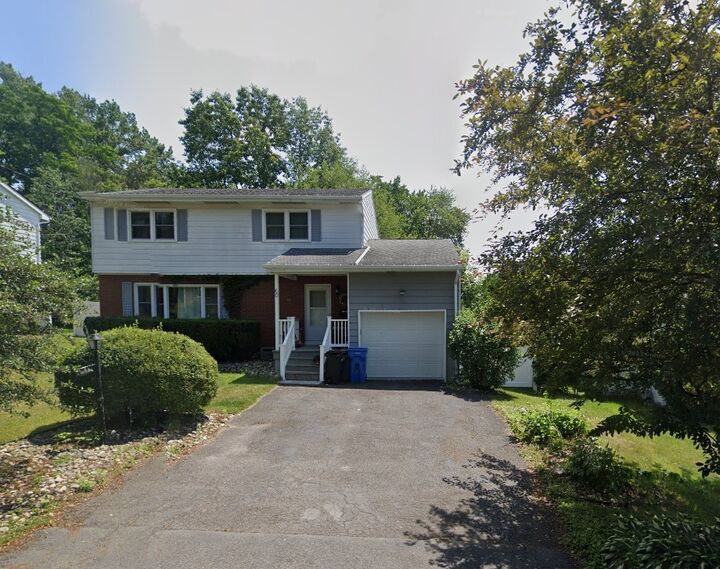 60 Wood Terrace  Albany NY 12208 photo