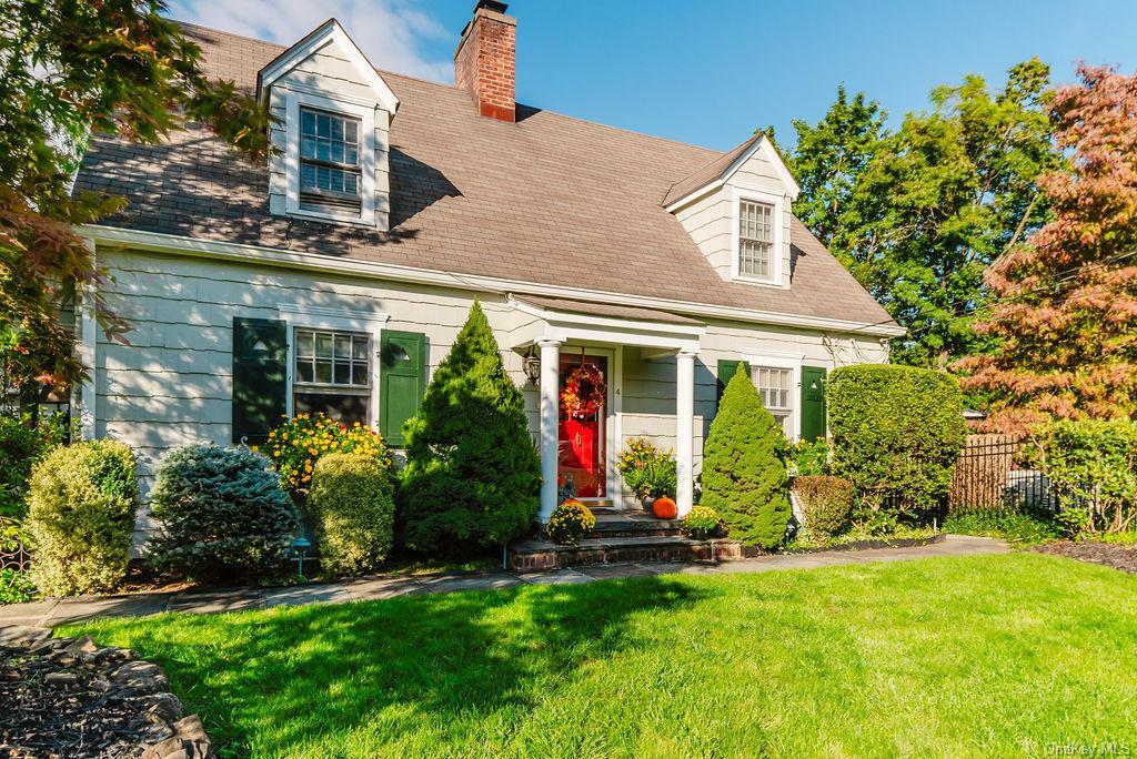 Property Photo:  4 Park Lane  NY 10994 