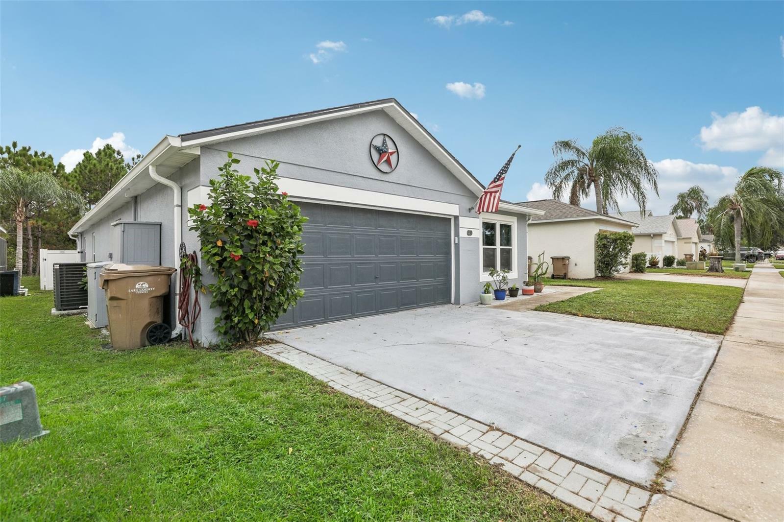 Property Photo:  933 Clear Creek Circle  FL 34714 