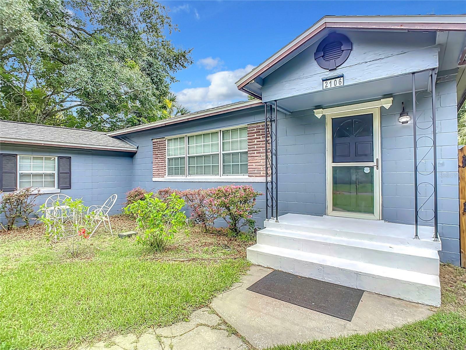 Property Photo:  2106 Cordova Drive  FL 32771 