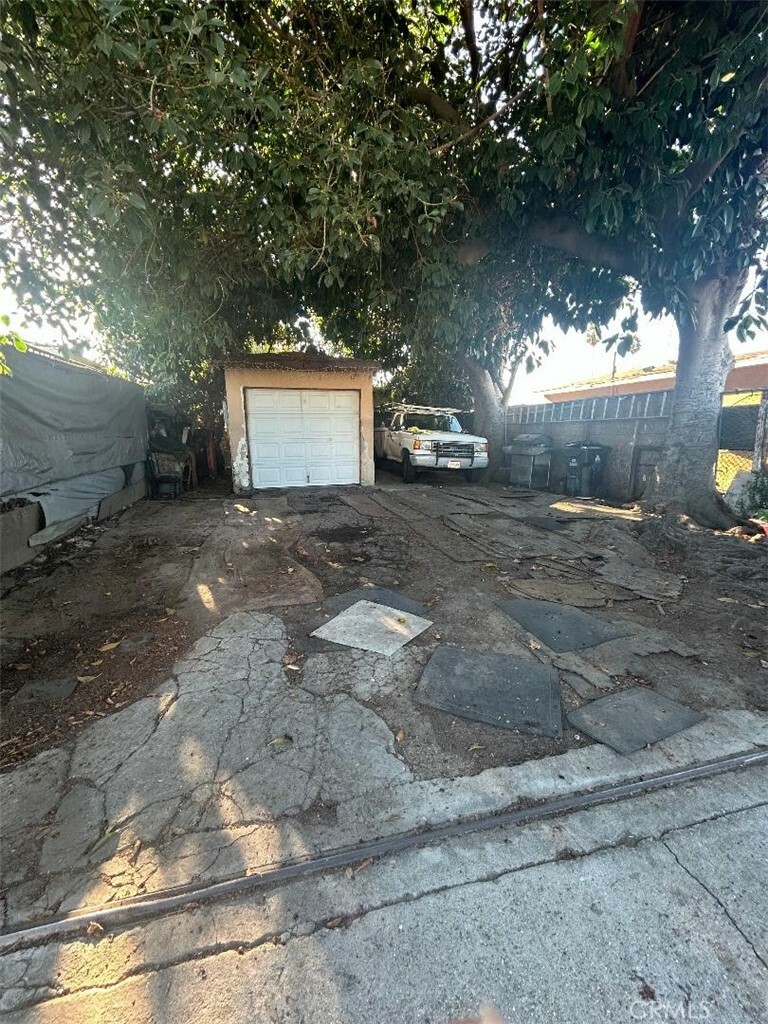 Property Photo:  9721 Antwerp Street  CA 90002 