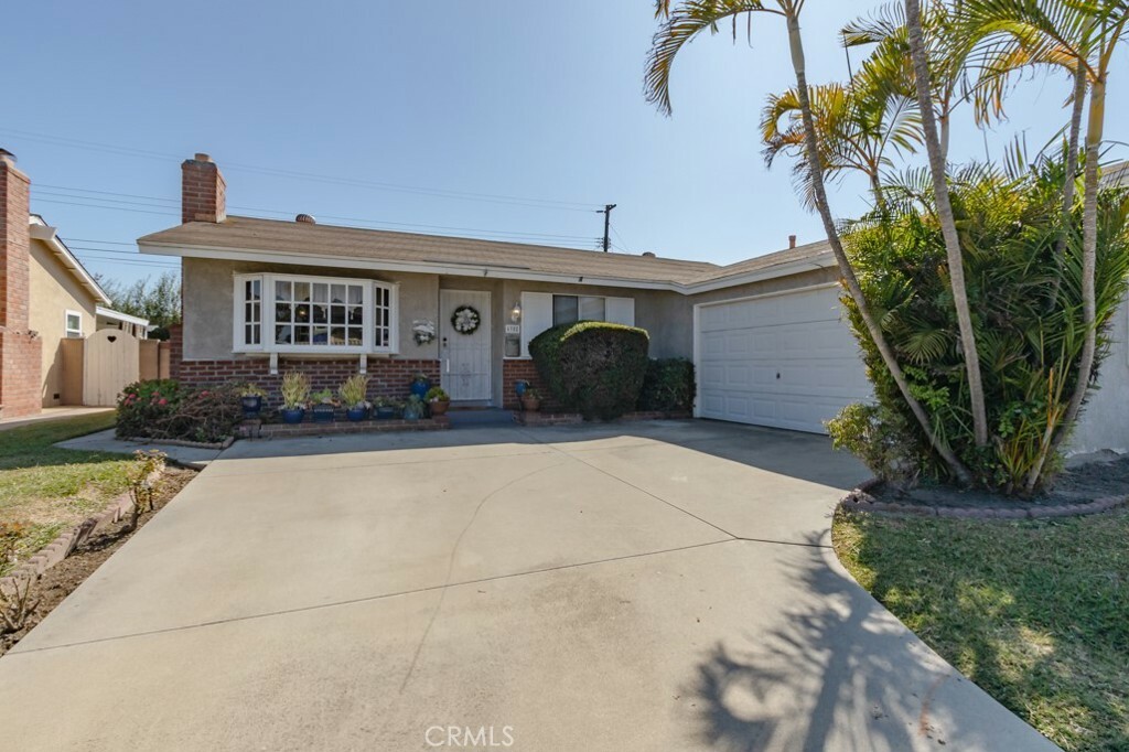 Property Photo:  6382 Yale Circle  CA 92647 