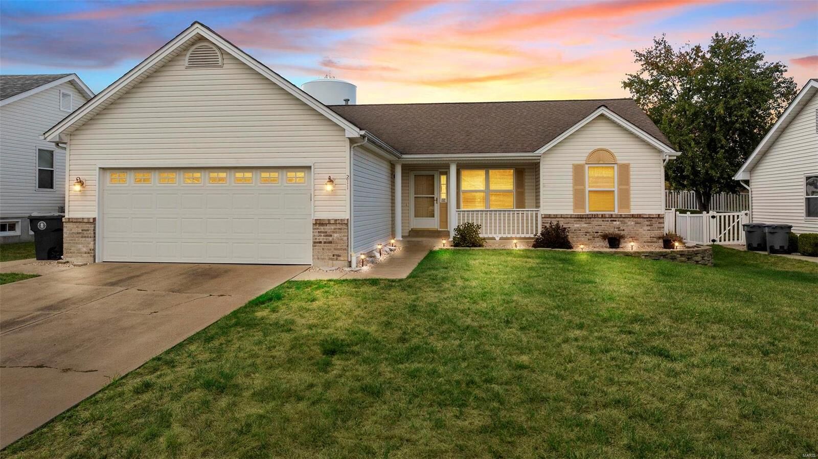Property Photo:  211 Butternut Stage Drive  MO 63376 