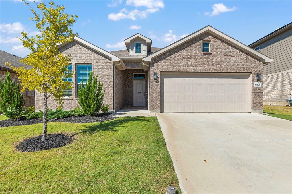 Property Photo: 15829 Culford Lane TX 76247