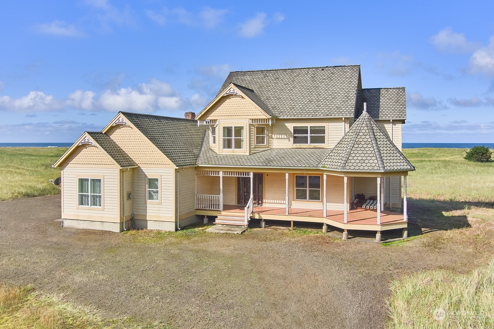 Property Photo:  17205  Pacific Way  WA 98631 