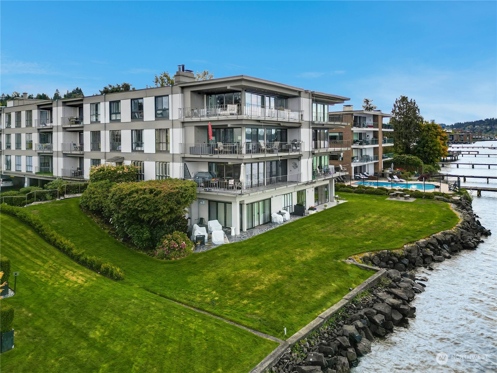 Property Photo:  6333 Lake Washington Boulevard NE 307  WA 98033 