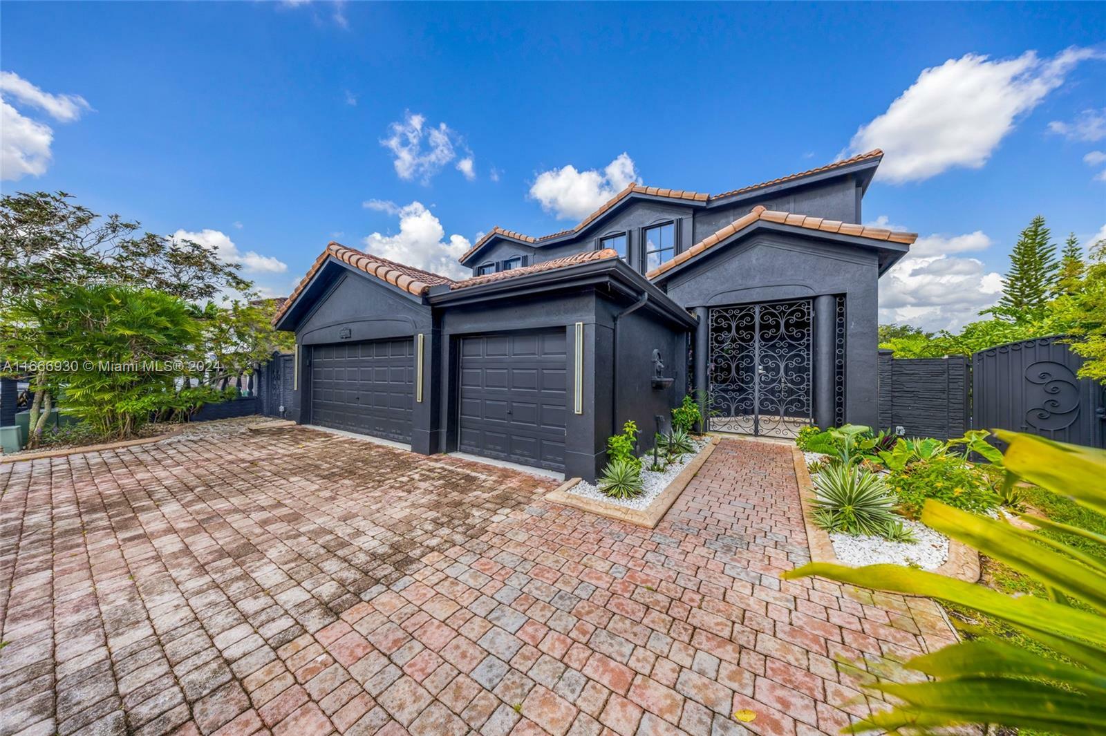 Property Photo:  1104 SW 145th Ave  FL 33184 