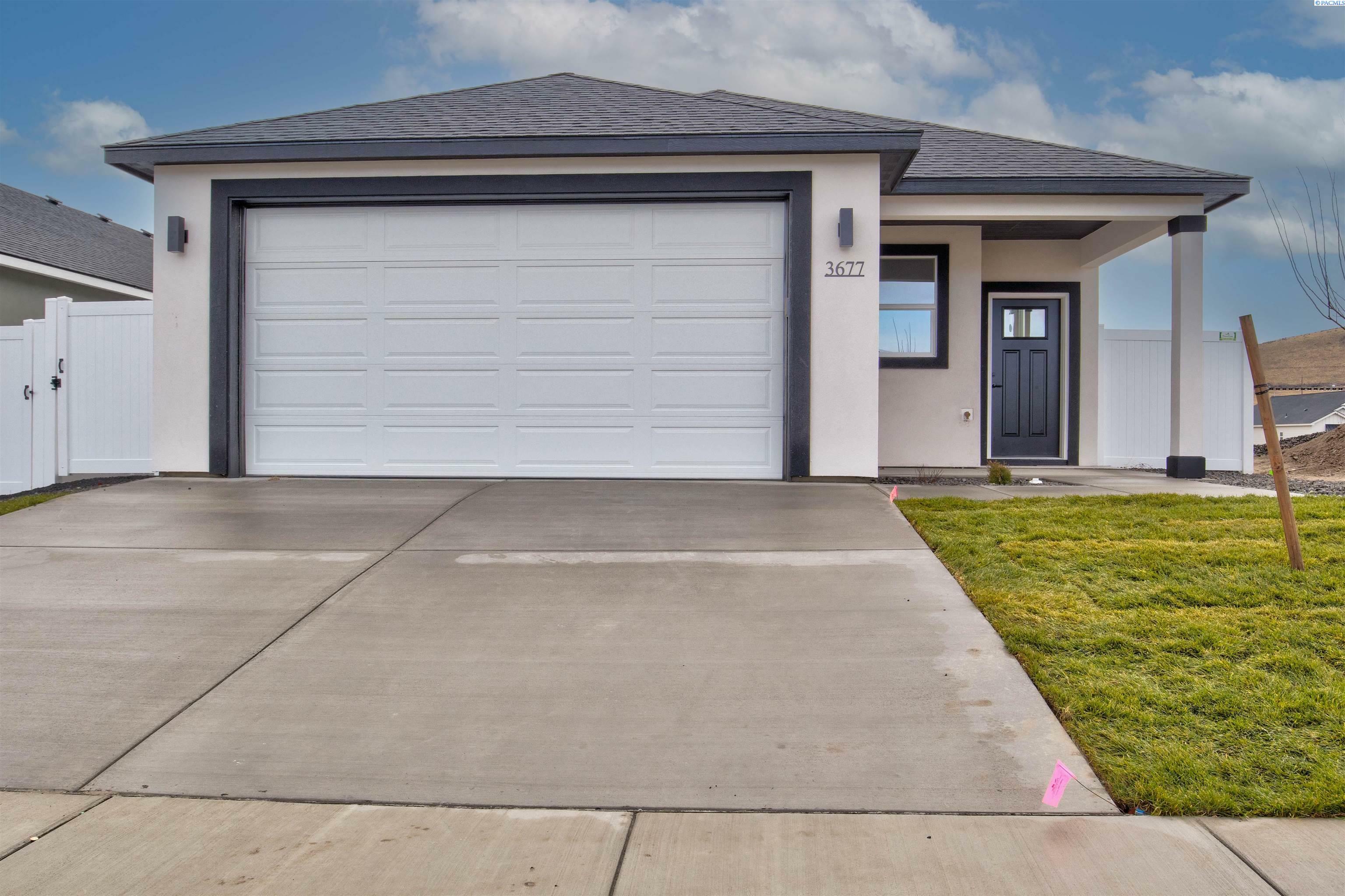 Property Photo: 3677 Stardust St WA 99352