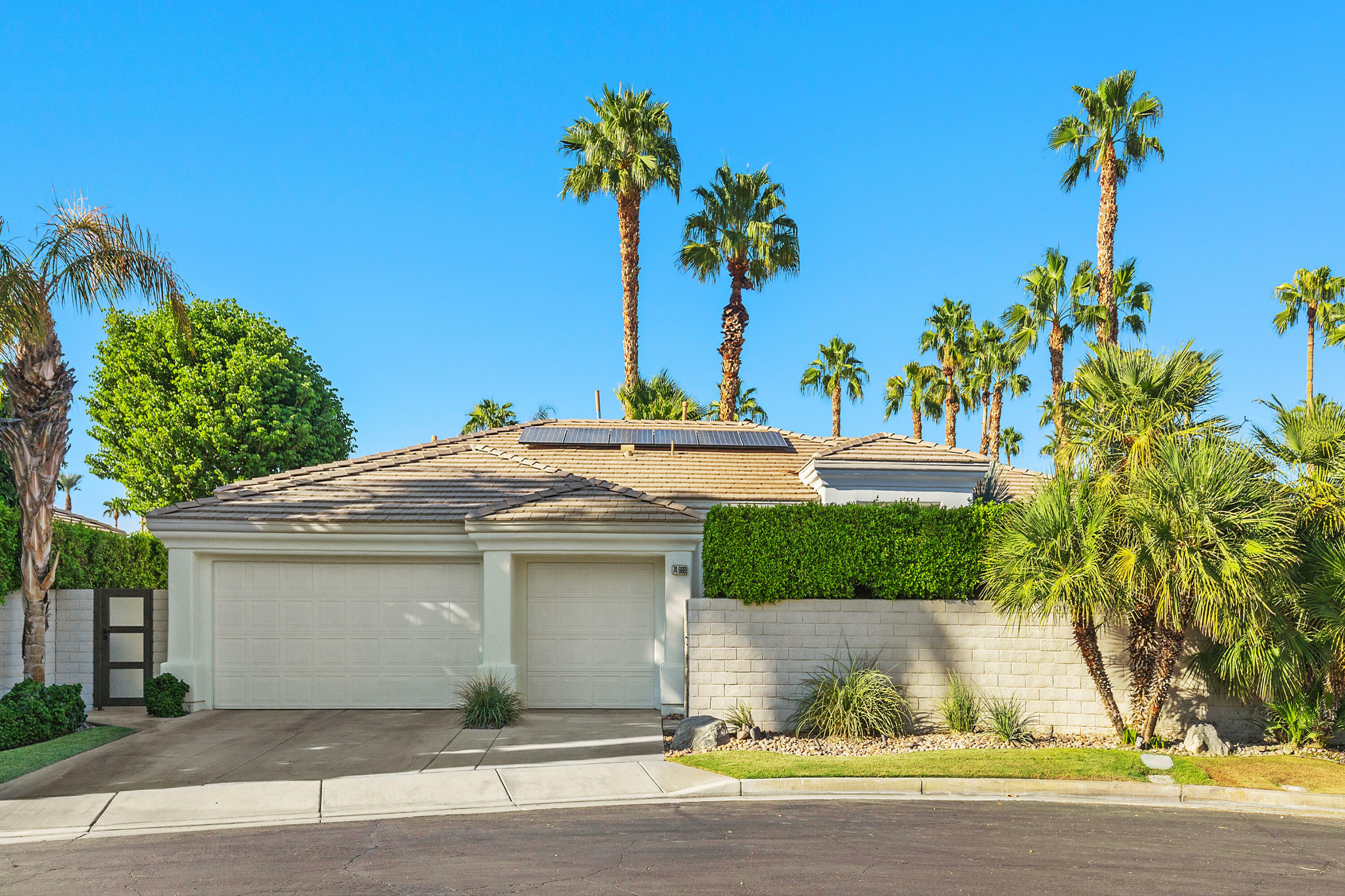 Property Photo:  74960 Verbena Court  CA 92210 