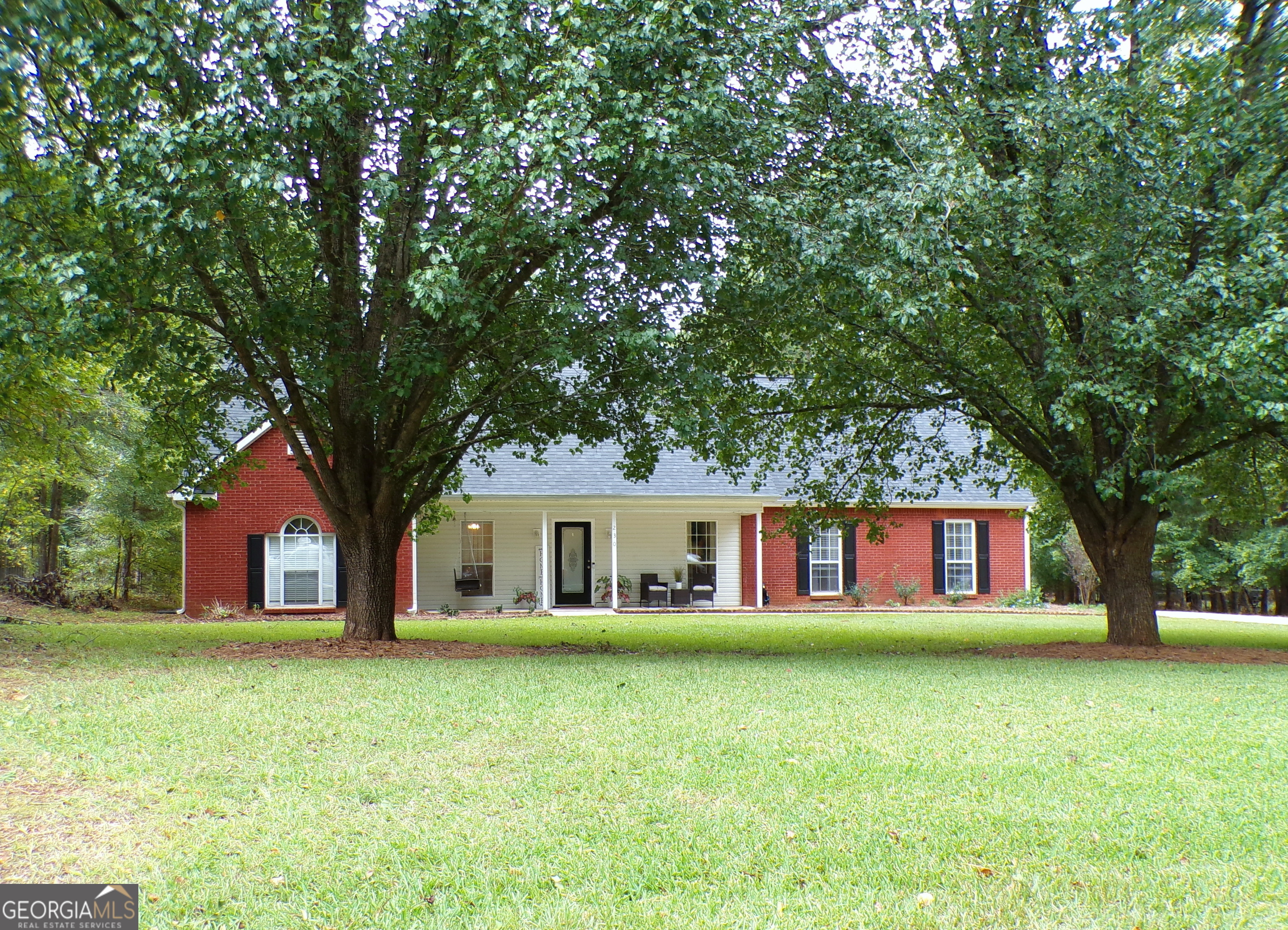 Property Photo:  230 Eastwood Forest  GA 30014 