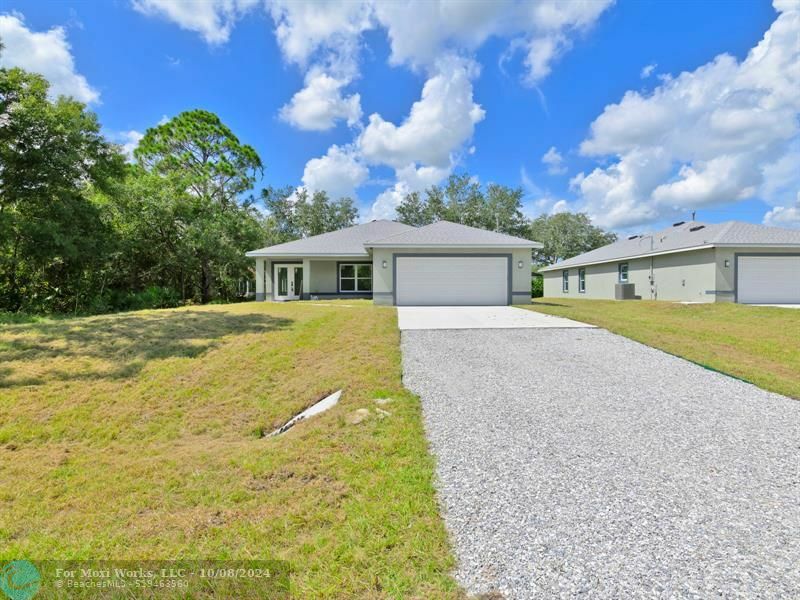 Property Photo:  8575 100th Ave  FL 32967 