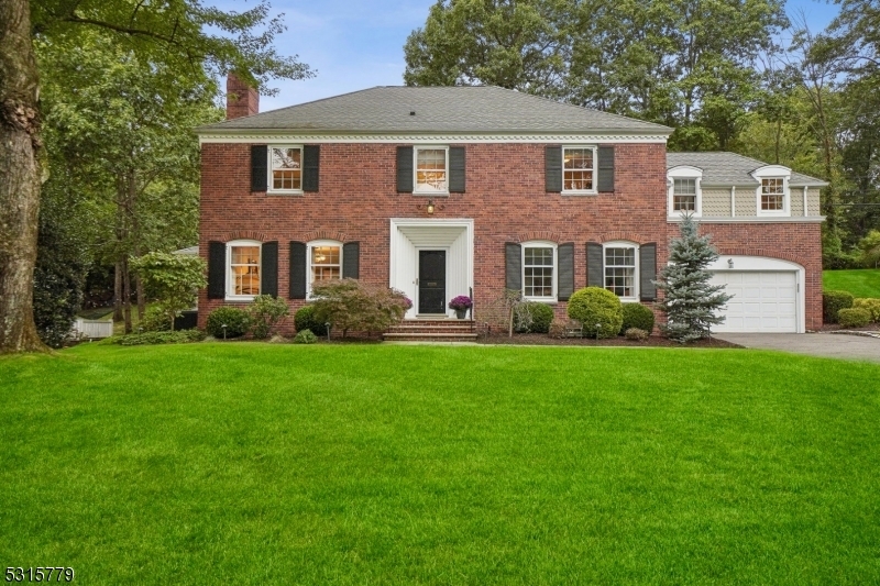 Property Photo:  59 Glenview Rd  NJ 07079 