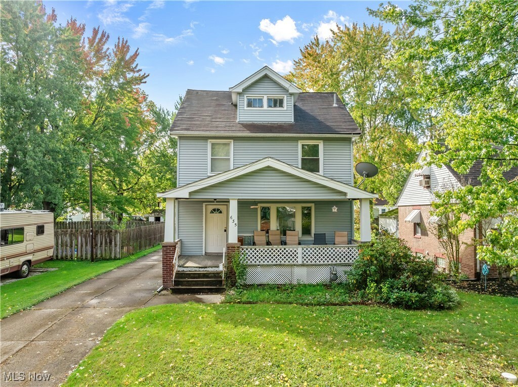 Property Photo:  635 Cambridge Avenue  OH 44035 