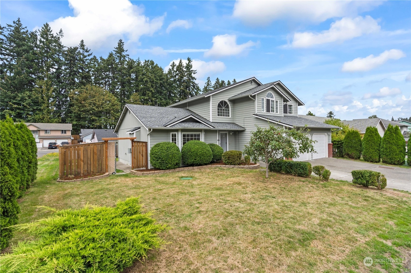 Property Photo:  9901 141st Street E  WA 98373 