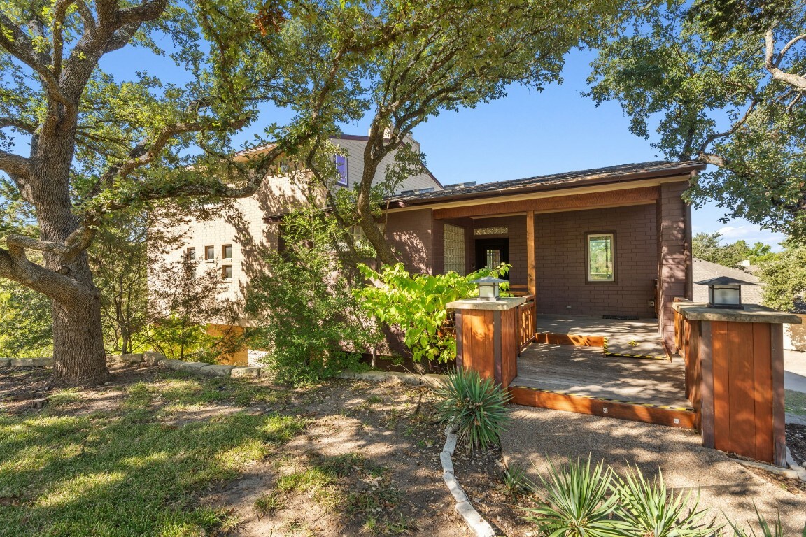 Property Photo:  412 Malabar Street  TX 78734 