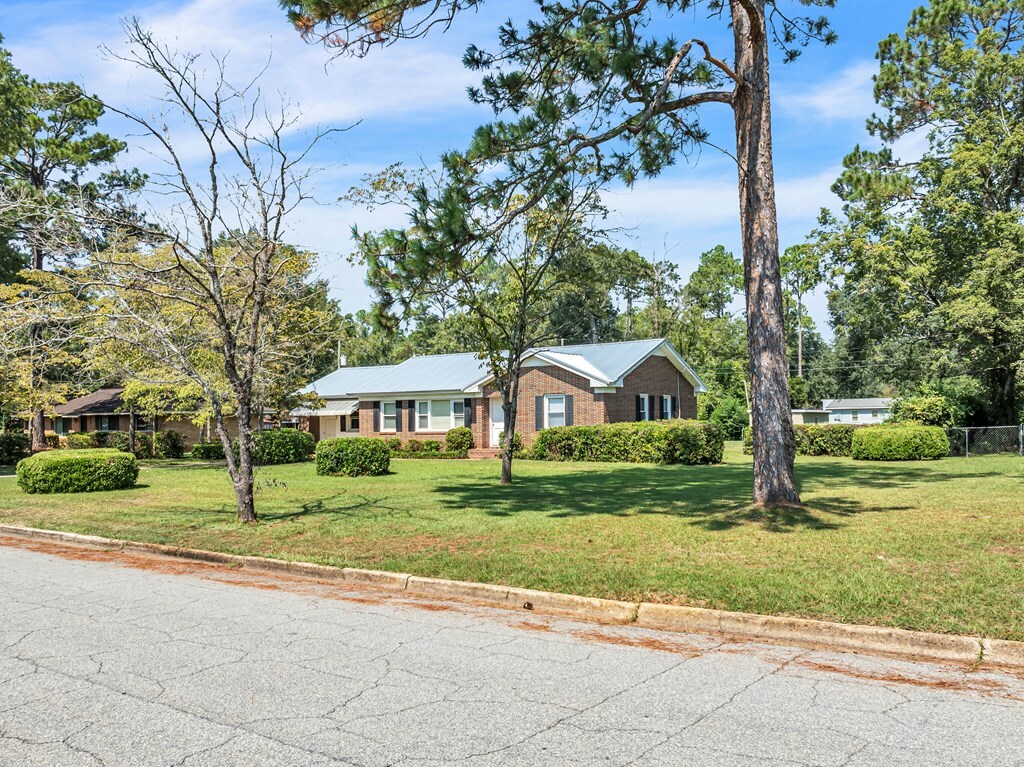 Property Photo:  1901 Gail Avenue  GA 31707 