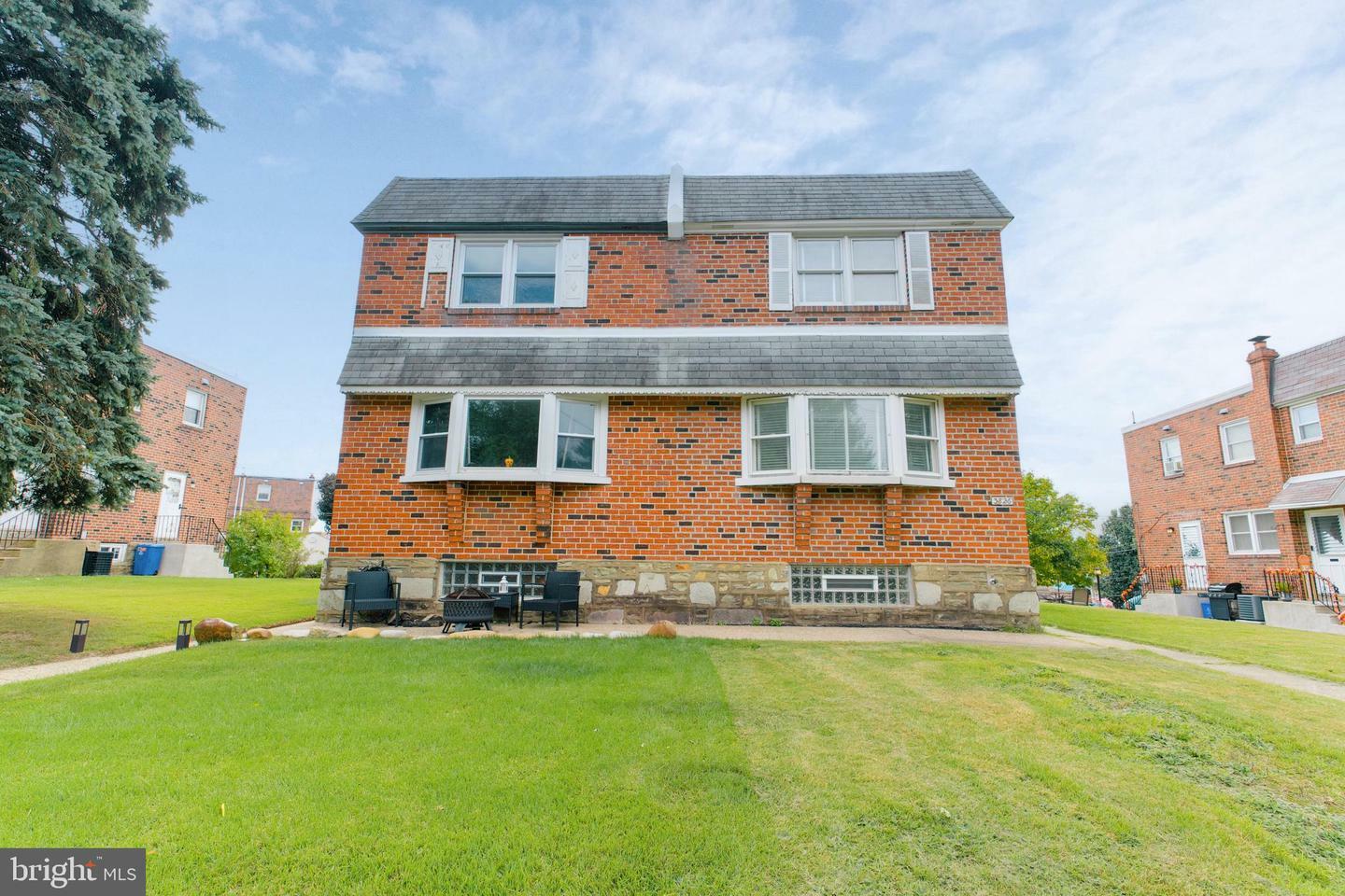 3826 Aubrey Avenue  Philadelphia PA 19114 photo