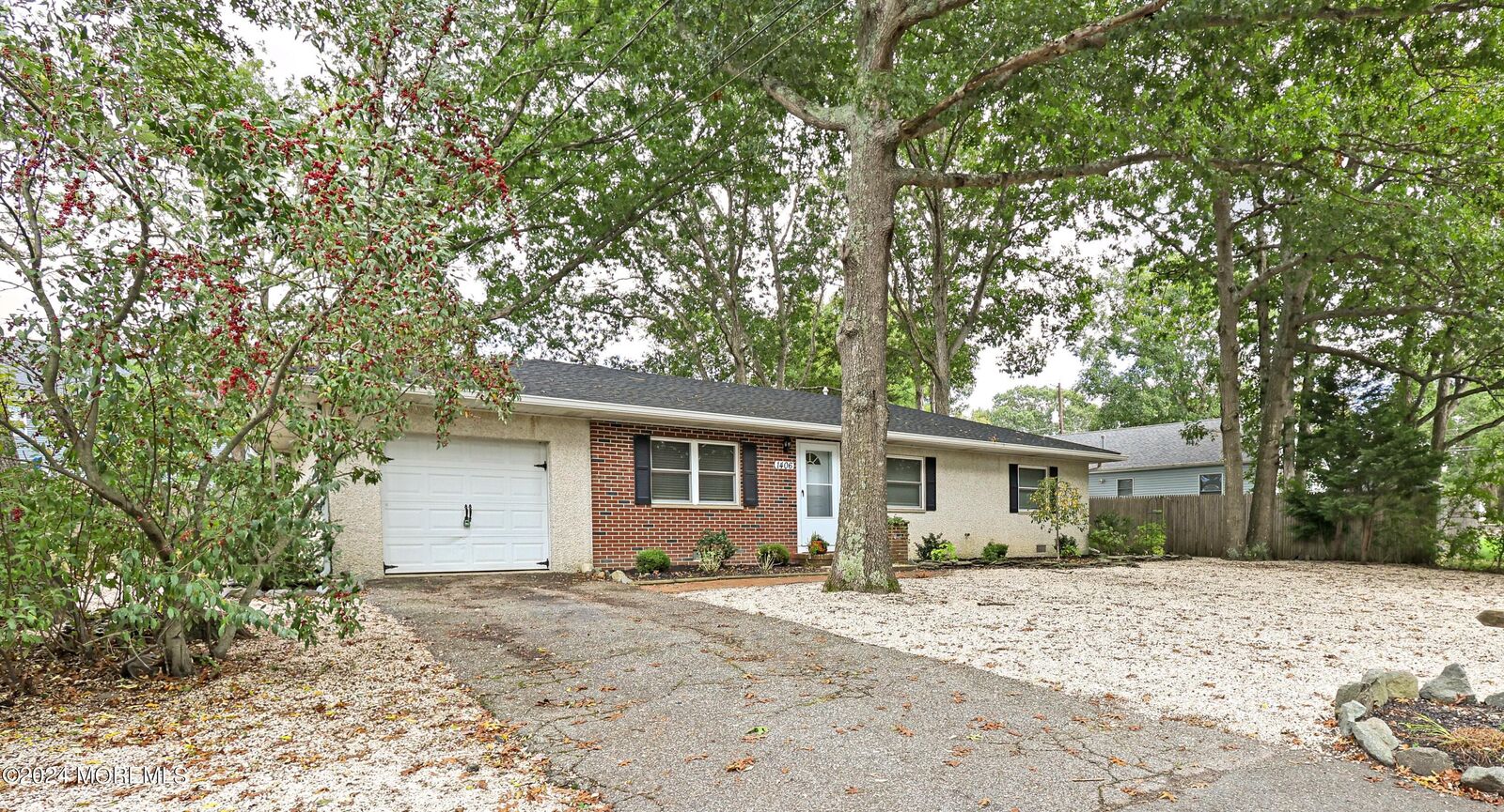 Property Photo: 1406 Forecastle Avenue NJ 08050