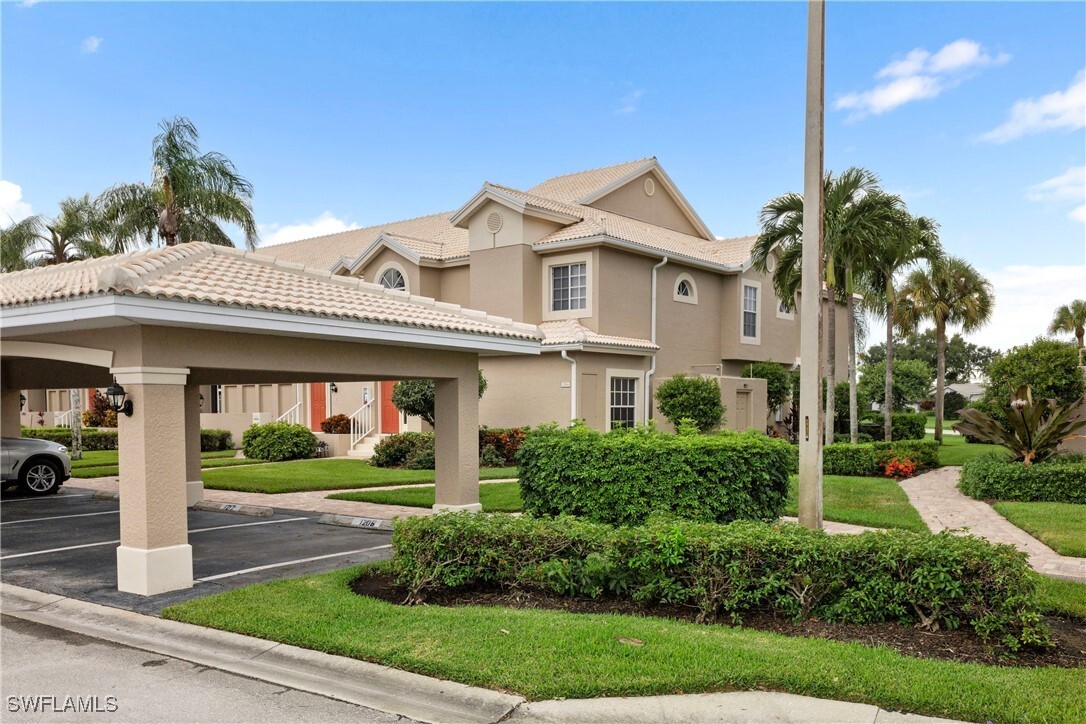 Property Photo: 13601 Worthington Way 1206 FL 34135
