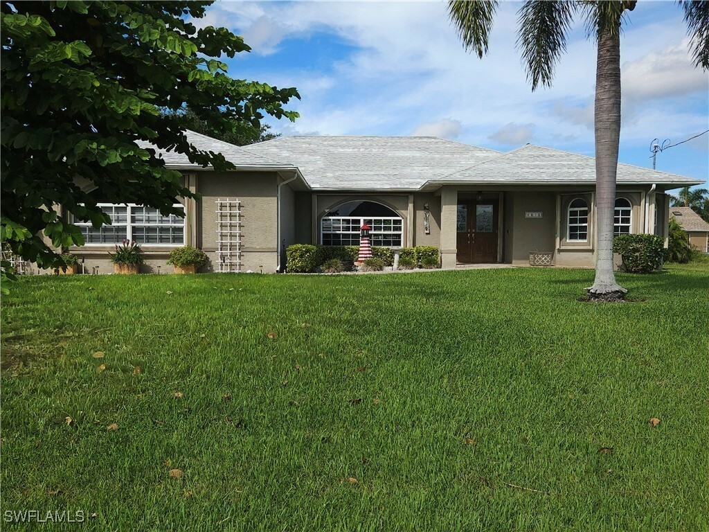 Property Photo:  4010 SW 25th Court  FL 33914 