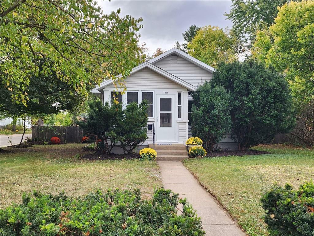 Property Photo:  1317 Lyndale Avenue  WI 54701 