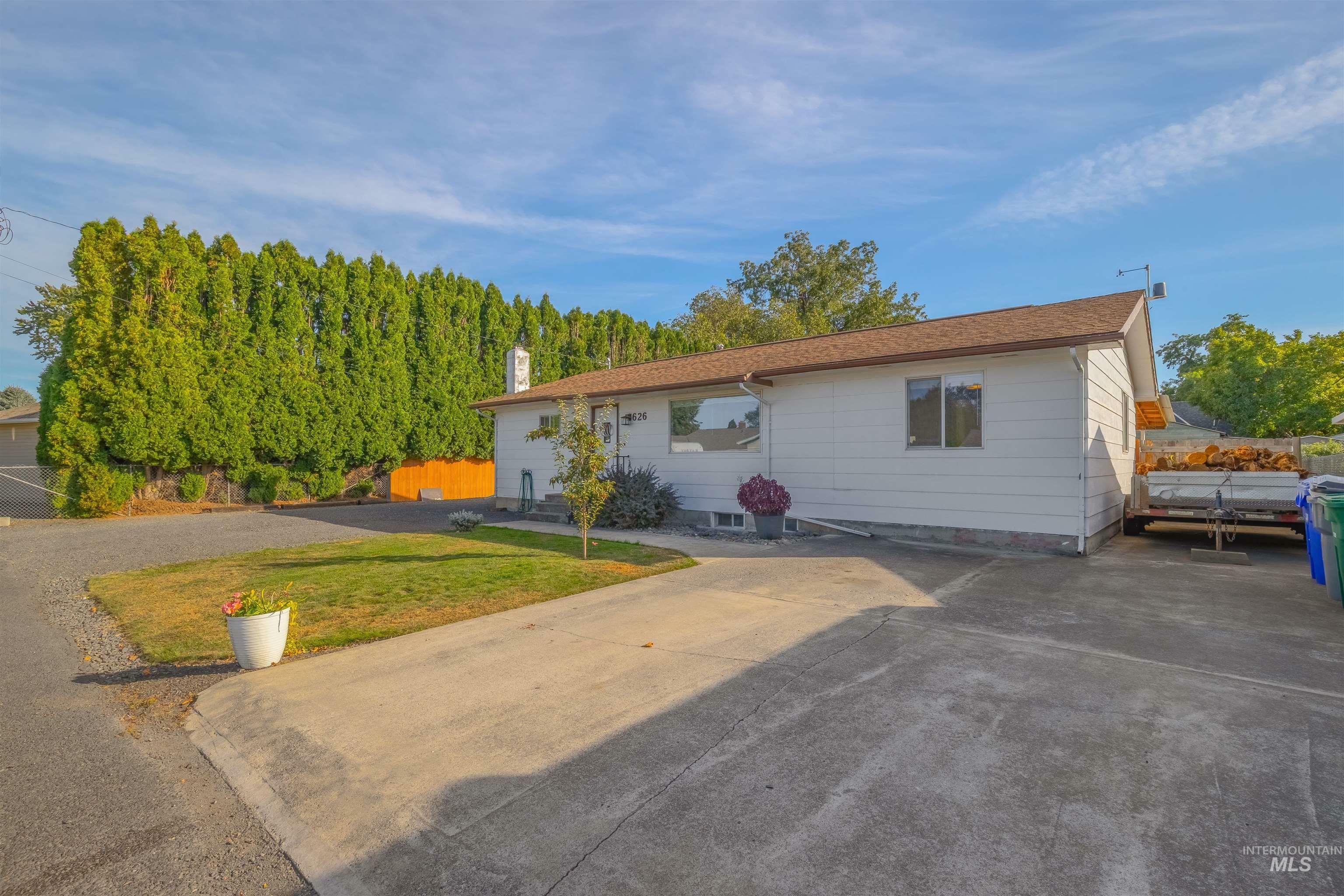 Property Photo:  626 Airway Dr  ID 83501 