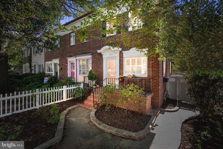 1210 Wilkes Street  Alexandria VA 22314 photo