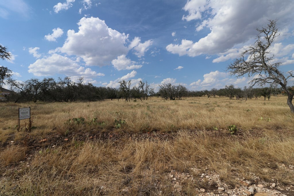 Property Photo:  501 Nott Branch Rd  TX 78631 