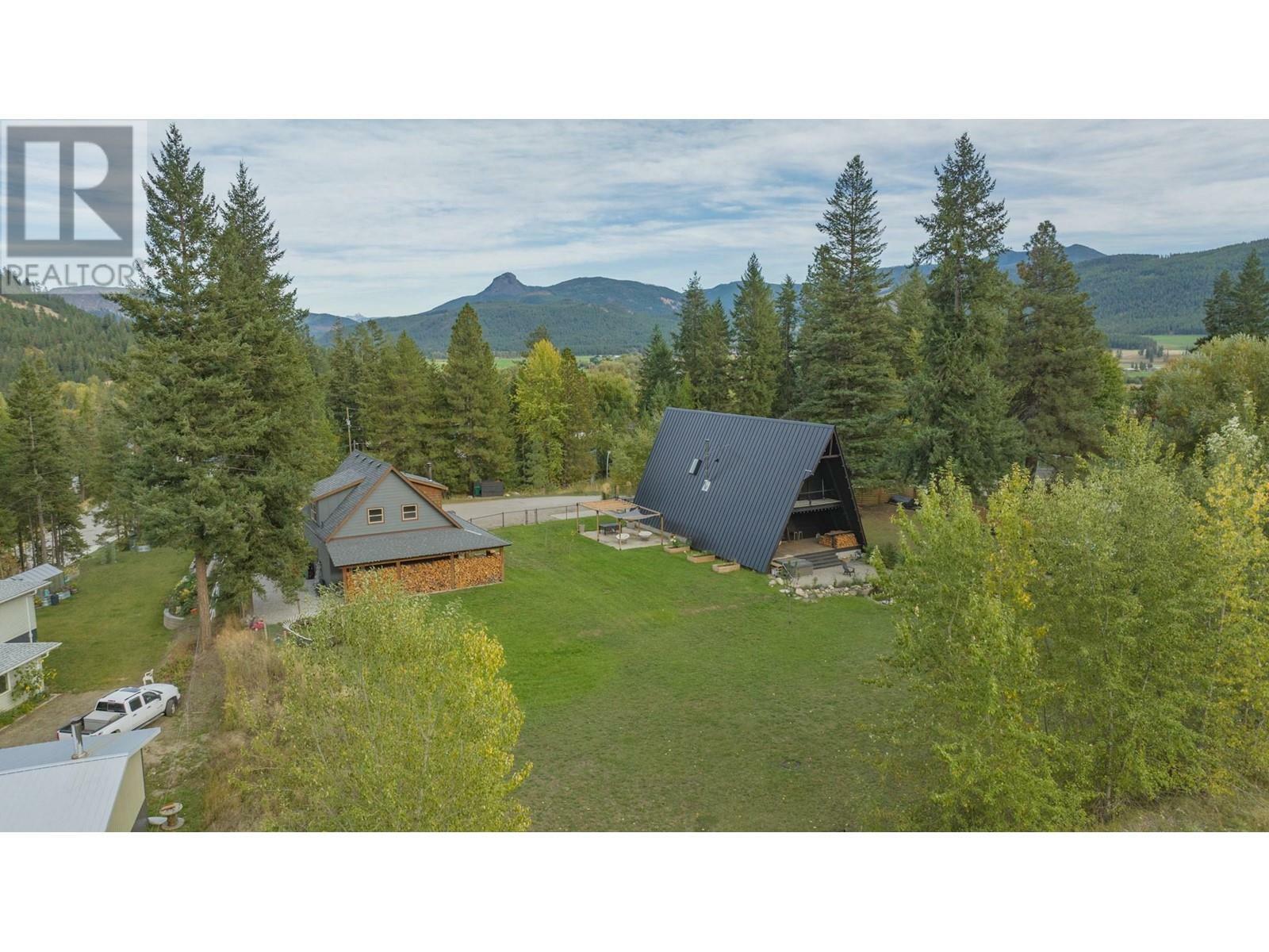 2140 Saddleview Avenue  Lumby BC V0E 2G0 photo