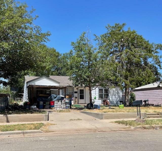 Property Photo:  1306 39th Street  TX 79412 