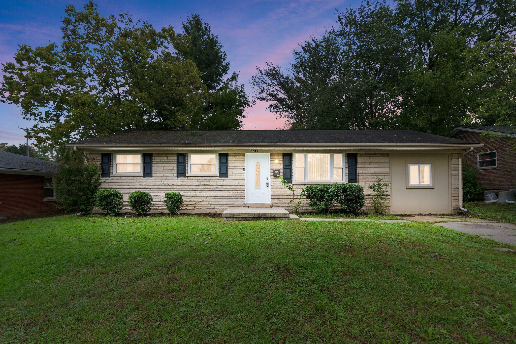 Property Photo: 637 Anniston Drive KY 40505