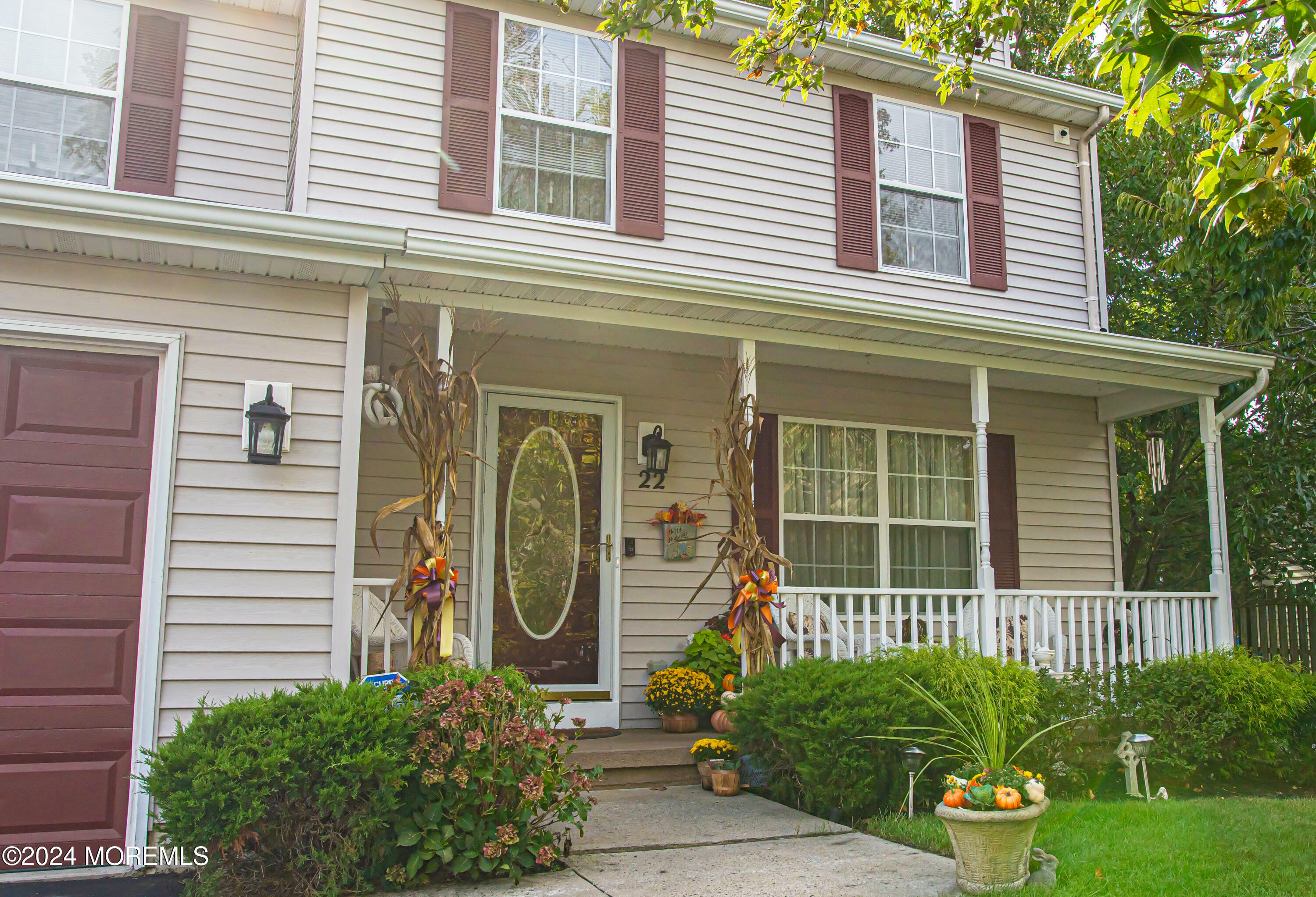 Property Photo:  22 Sycamore Drive  NJ 08087 