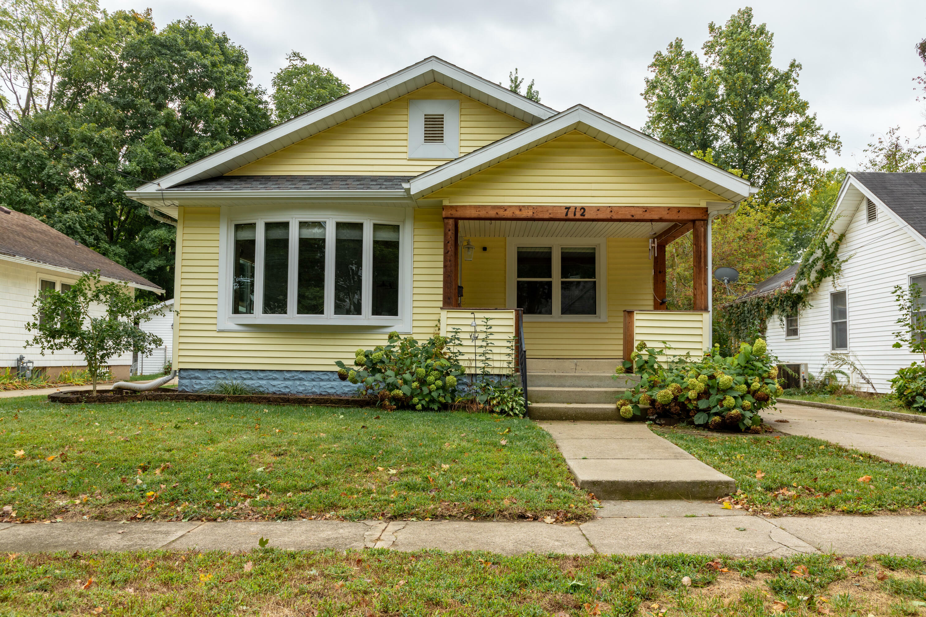 712 Clay Street  Niles MI 49120 photo