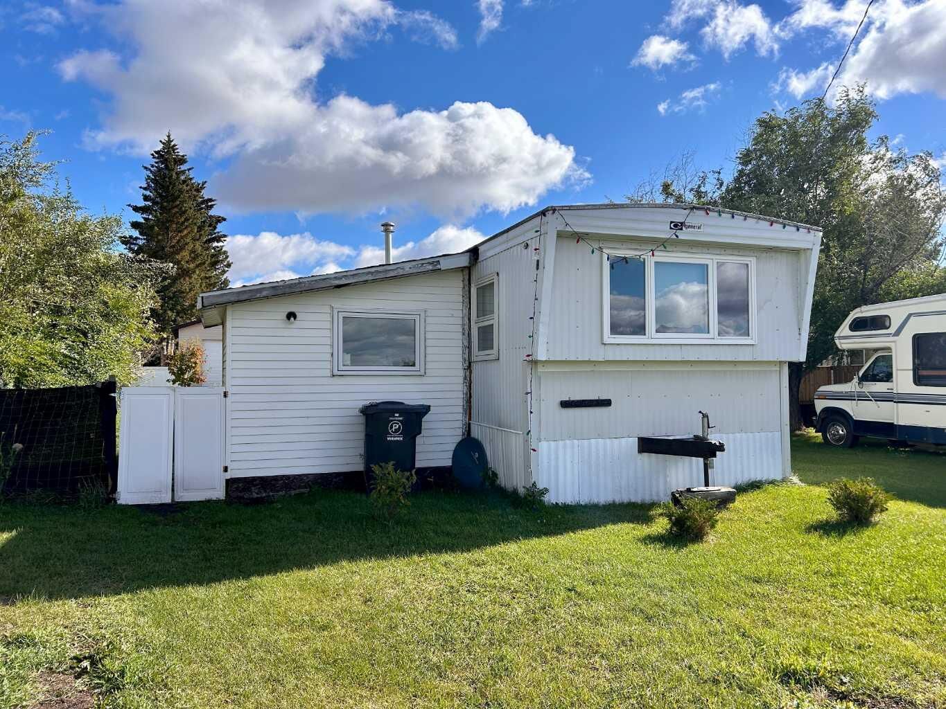 Property Photo: 5039 53 Street AB T0B 2J0