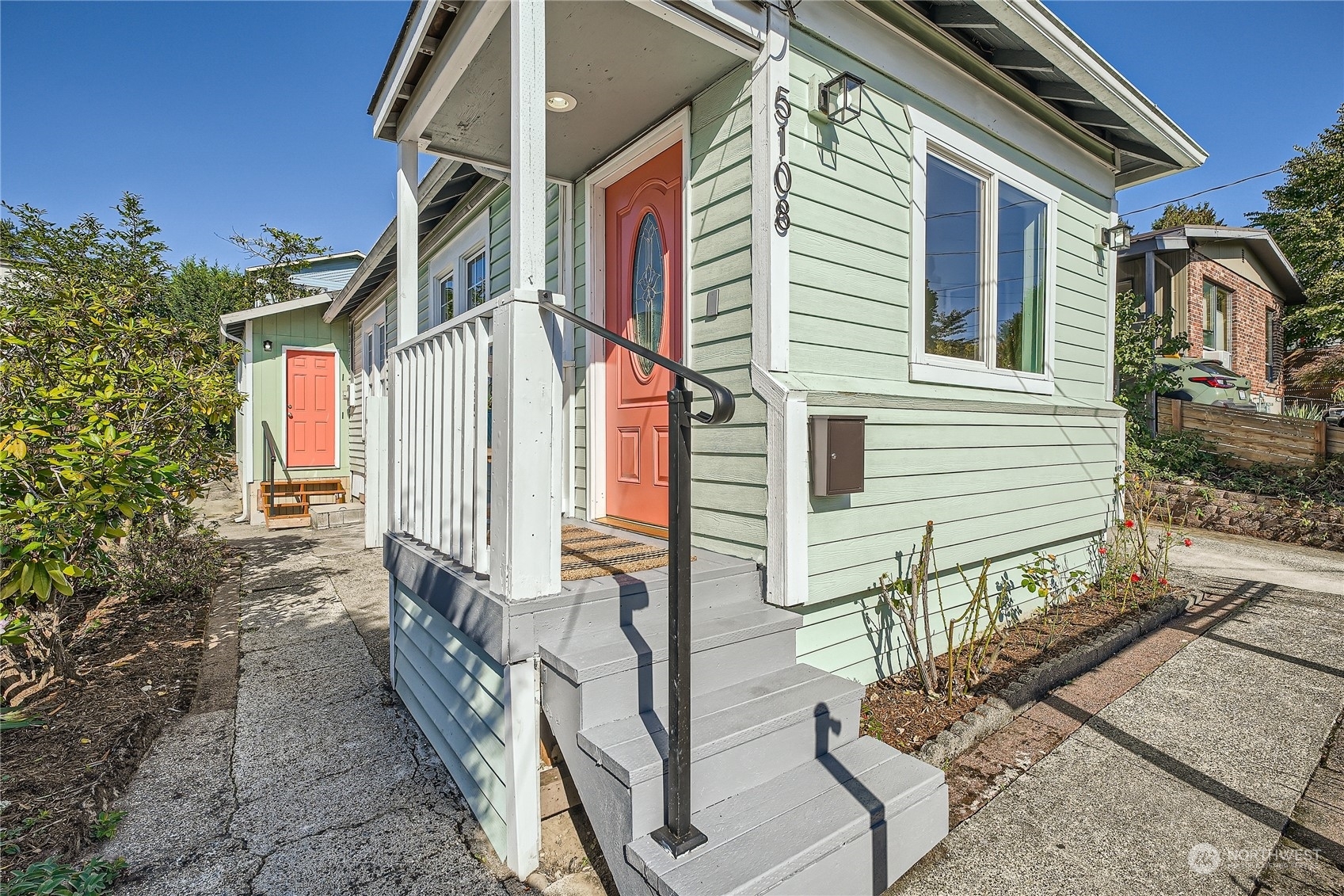 5108 S Orchard Street  Seattle WA 98118 photo