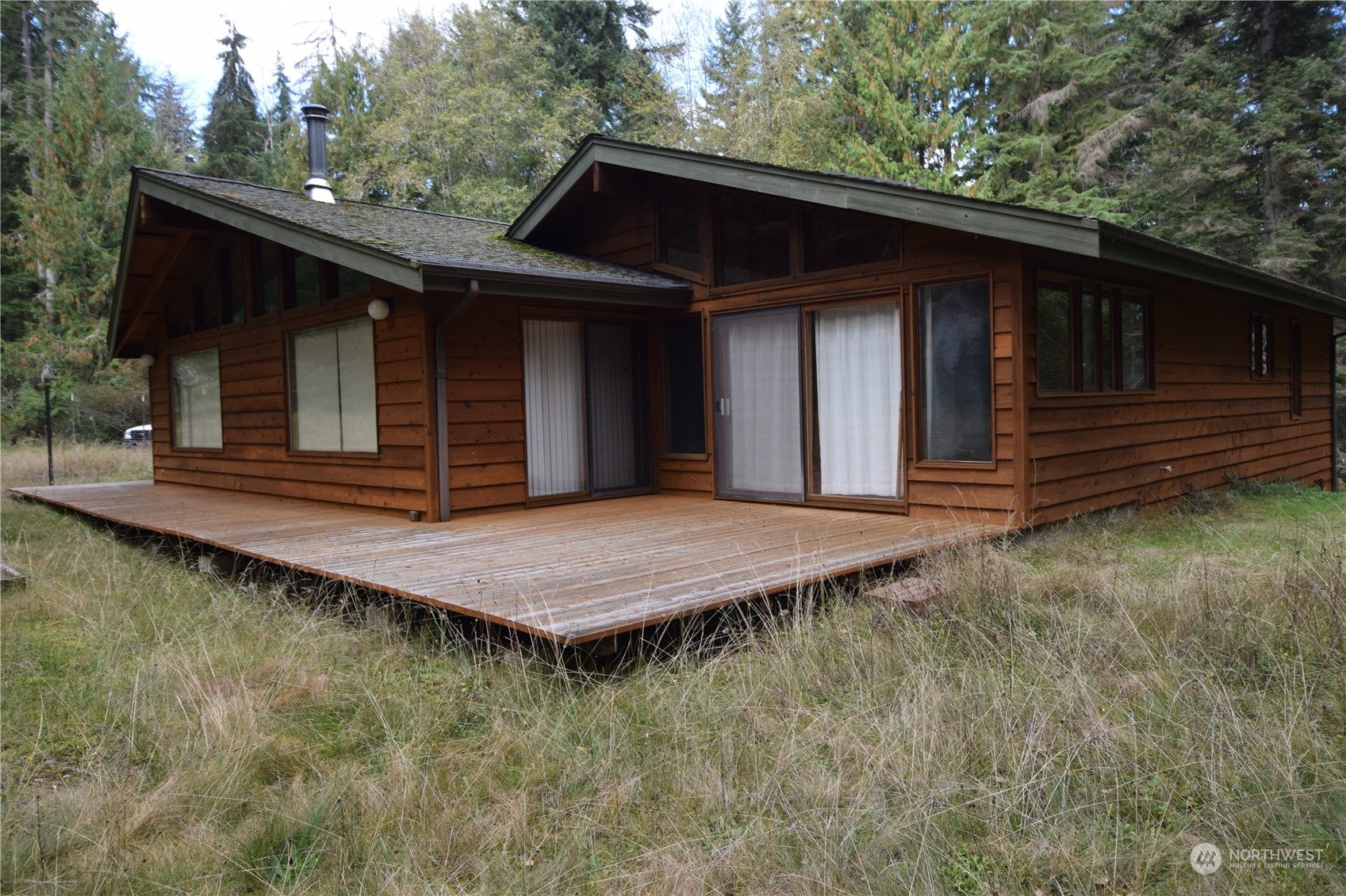 Property Photo:  688 Gellor Road  WA 98362 