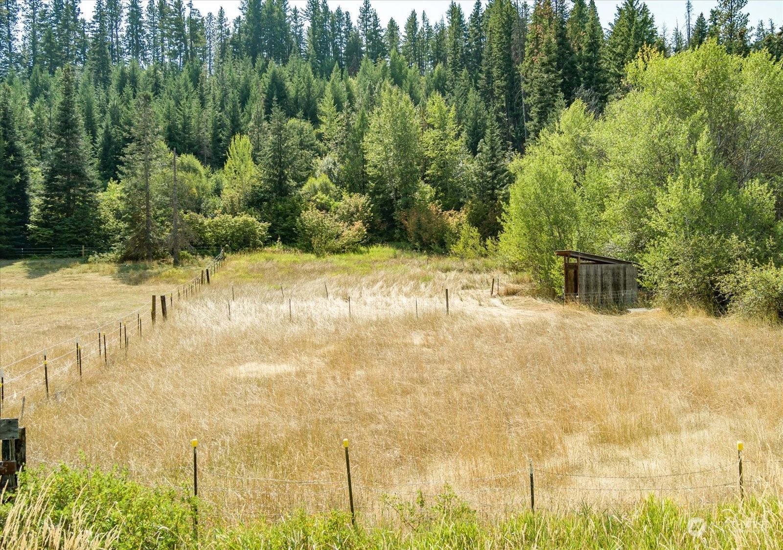 Property Photo:  302 Horvatt Road  WA 98941 