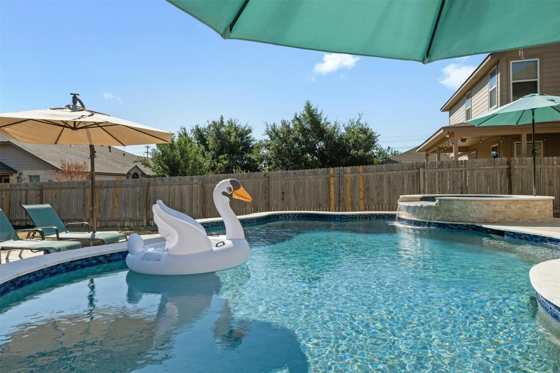 Property Photo:  11609 Yeadon Way  TX 78717 