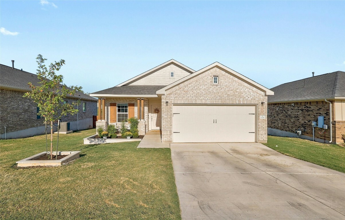 Property Photo:  1256 Whipple Tree Trail  TX 78626 