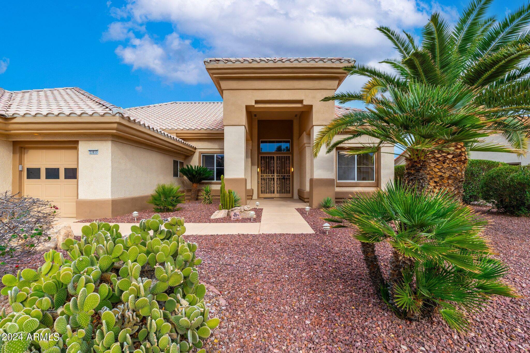 Property Photo:  22033 N Golf Club Drive  AZ 85375 