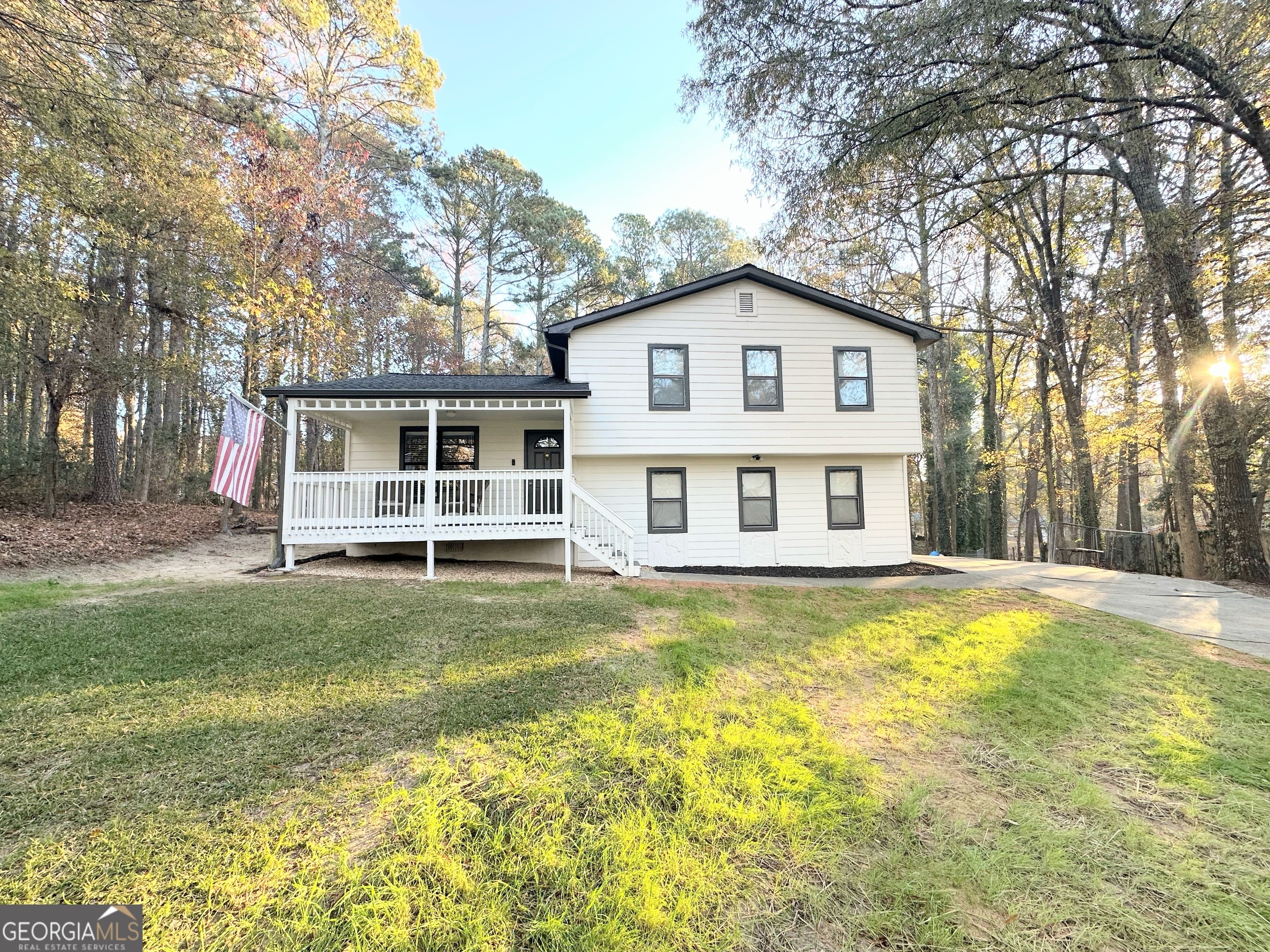 Property Photo:  1759 Spring Hollow  GA 30043 