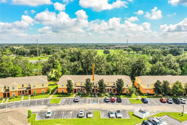 Property Photo:  4050 Mountain Chestnut Way  FL 33812 