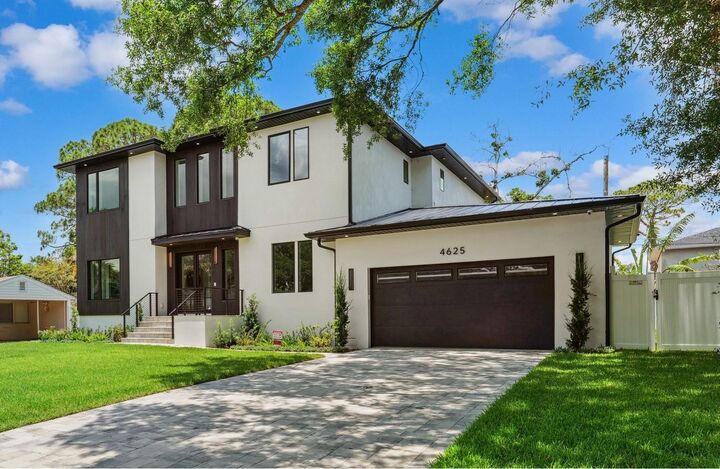 4625 W El Prado Boulevard  Tampa FL 33629 photo