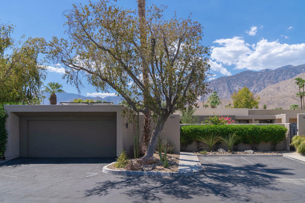 Property Photo:  1849 S La Paloma  CA 92264 